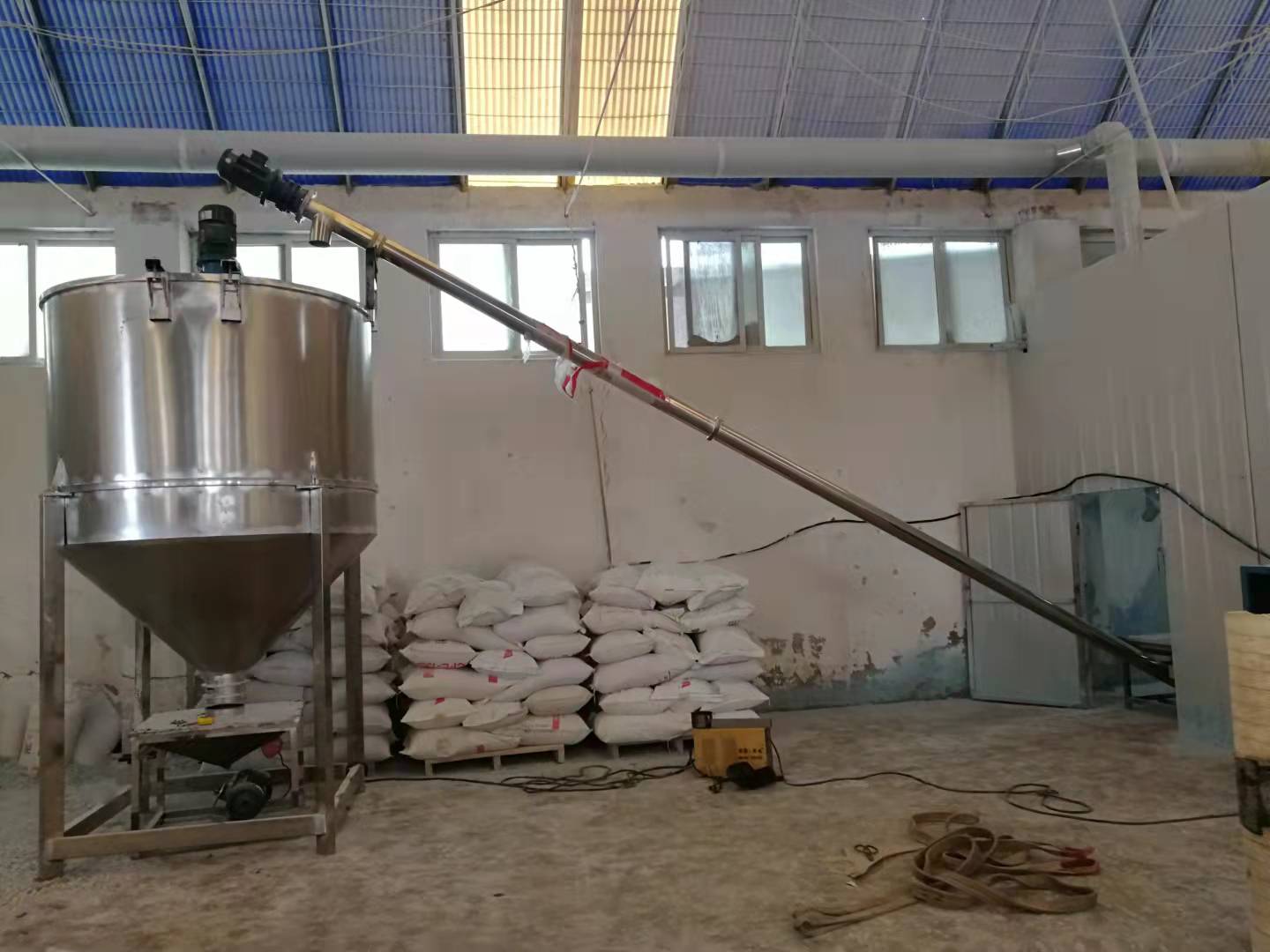 螺旋上料機(jī)定制產(chǎn)品 螺旋上料機(jī)定制產(chǎn)品